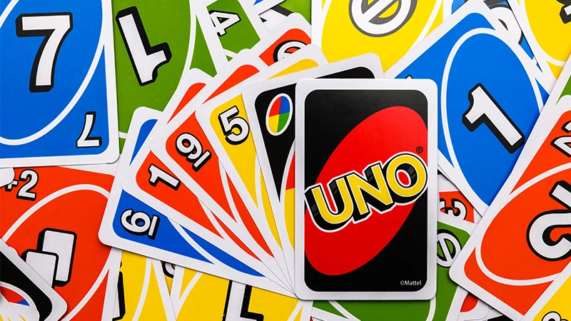 zasady-uno-według-znaków-i-kolorów-kart